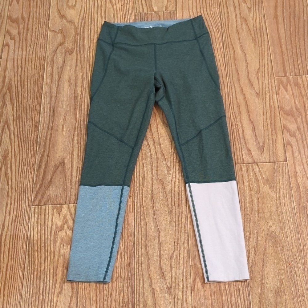 Green-blue-pink colorblock 7/8 length workout leggings, Outdoor Voices M